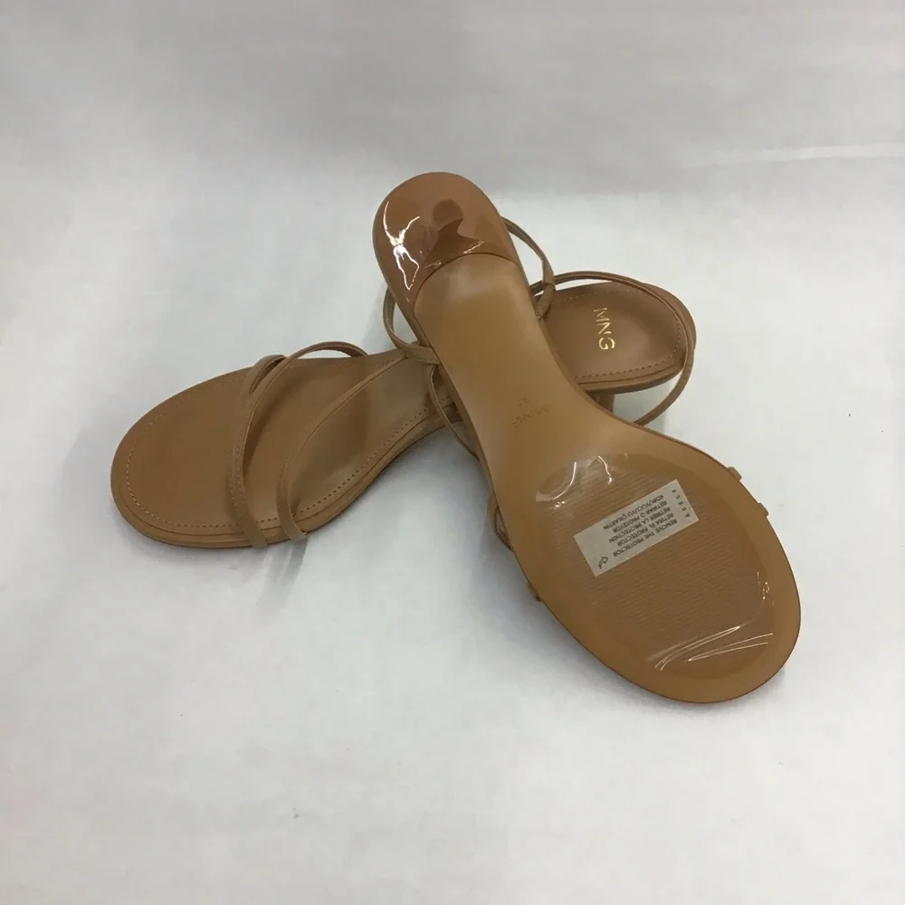 New MNG womens open toe tan kitten heals size 6.5 US with stretchy heal strap